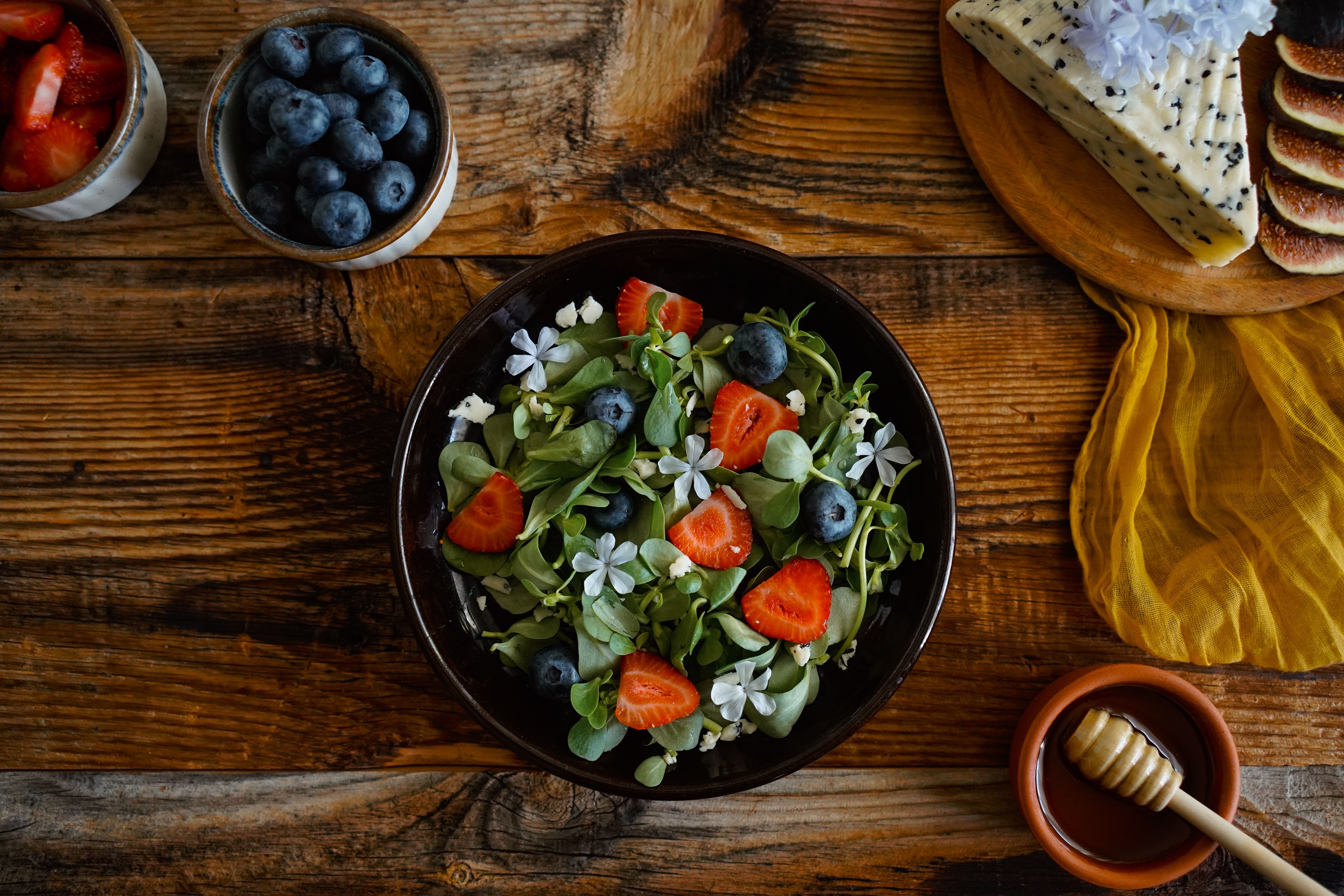 Edible Flowers Market: Fresh Flavors in Bloom