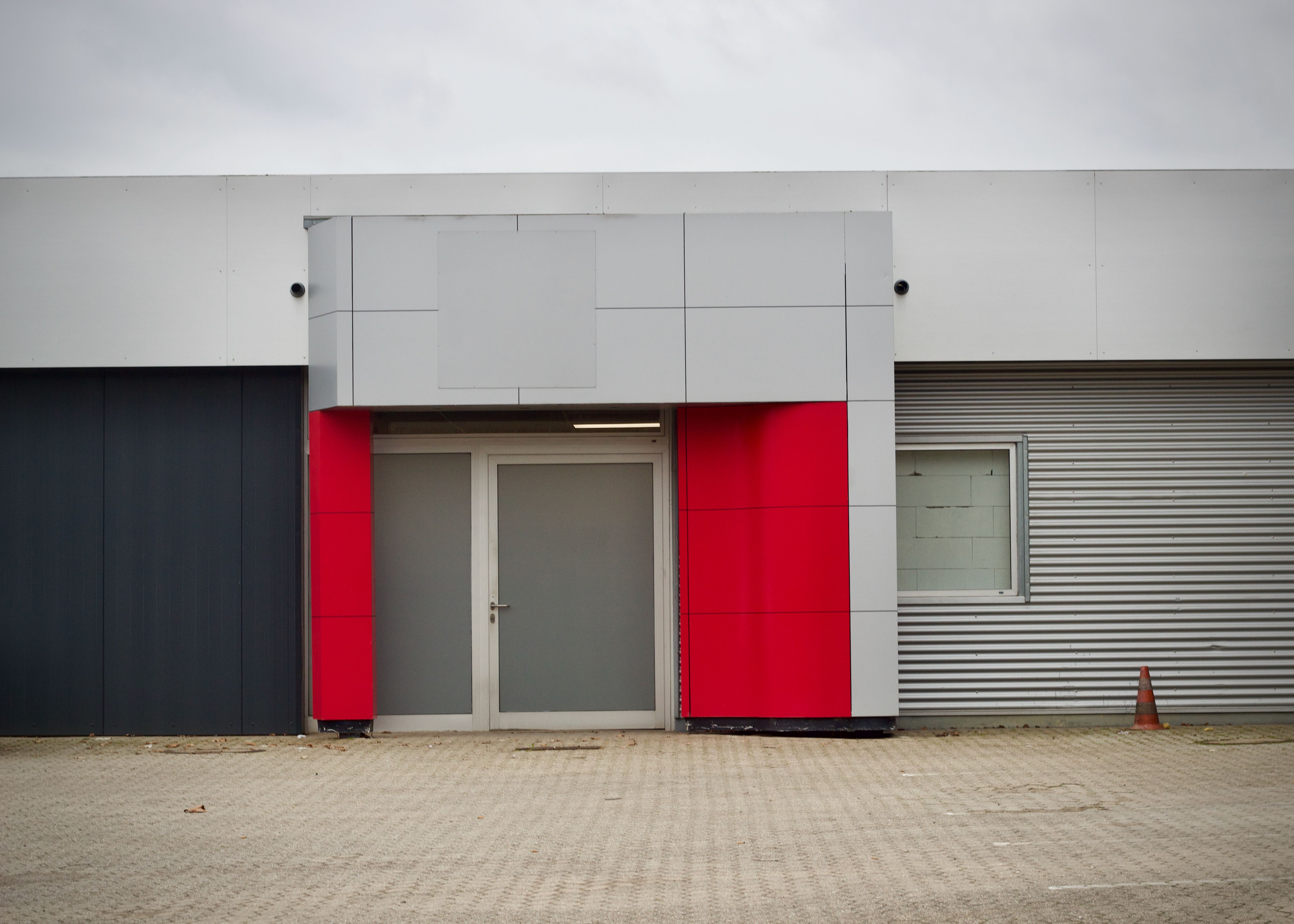 Metal Faced Insulated Panels: Revolutionizing Modern Construction
