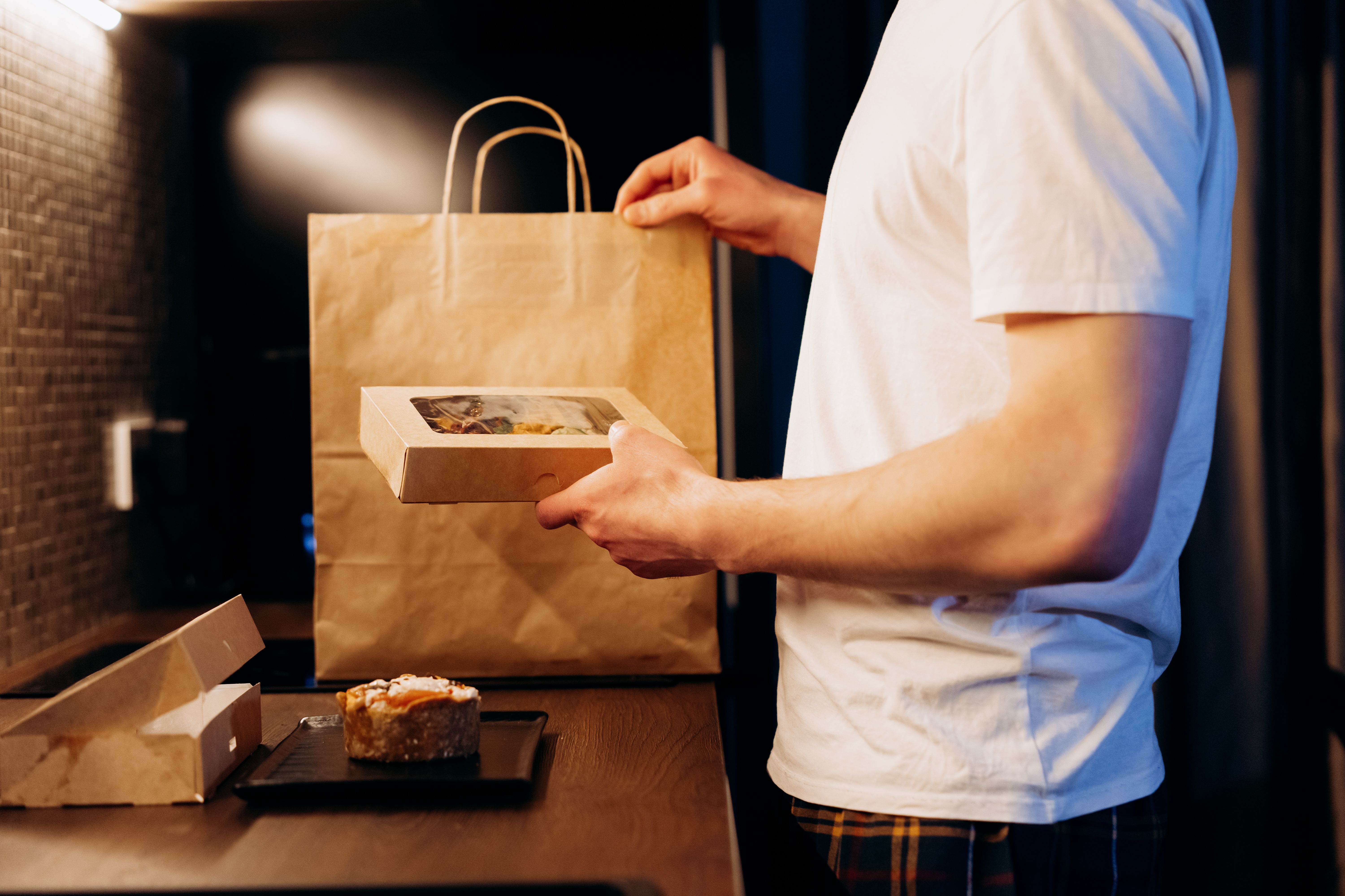 Global Online Food Delivery Services Market: Industry Analysis and Forecast