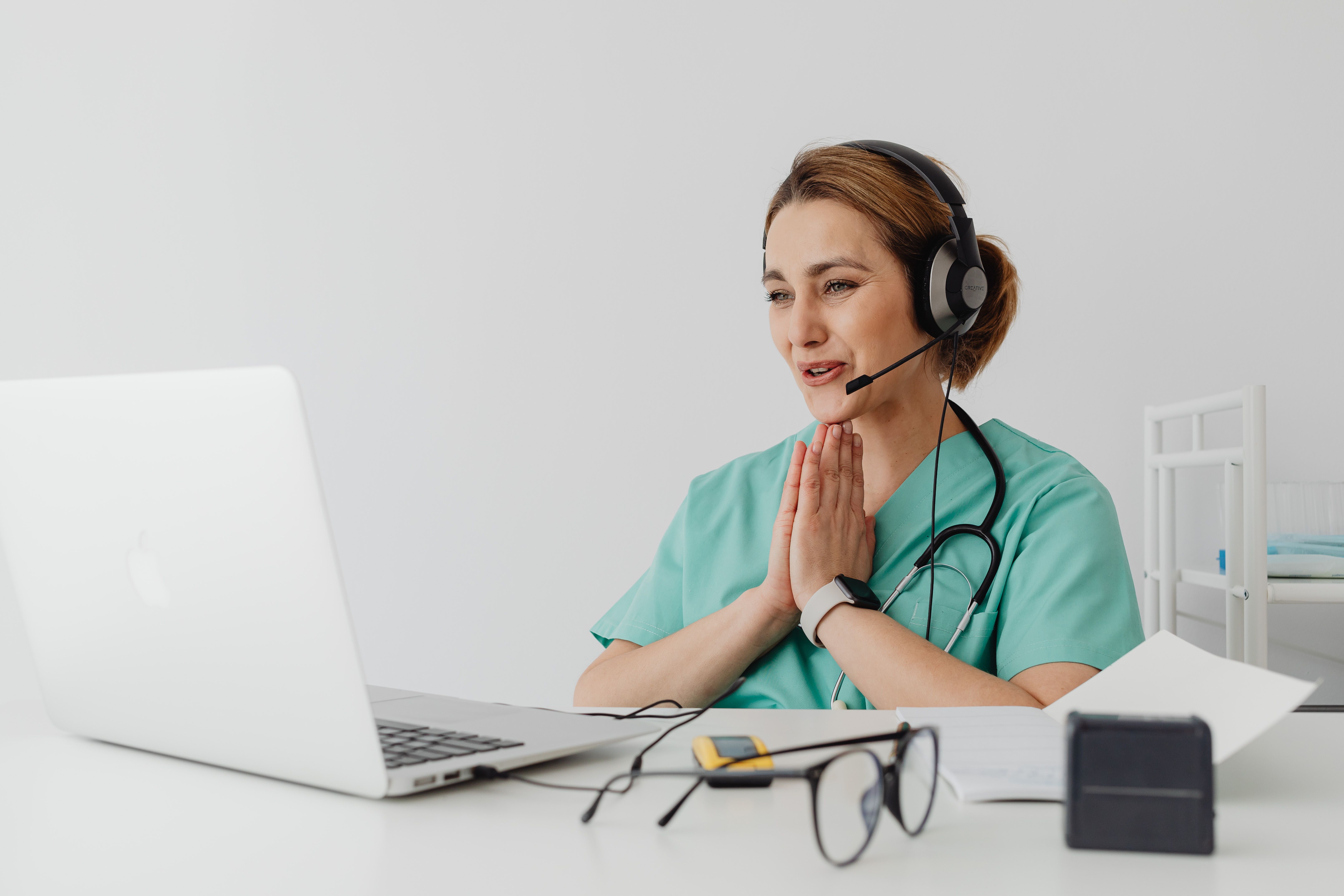 Global Healthcare IT Solutions Market Analysis and Growth Drivers