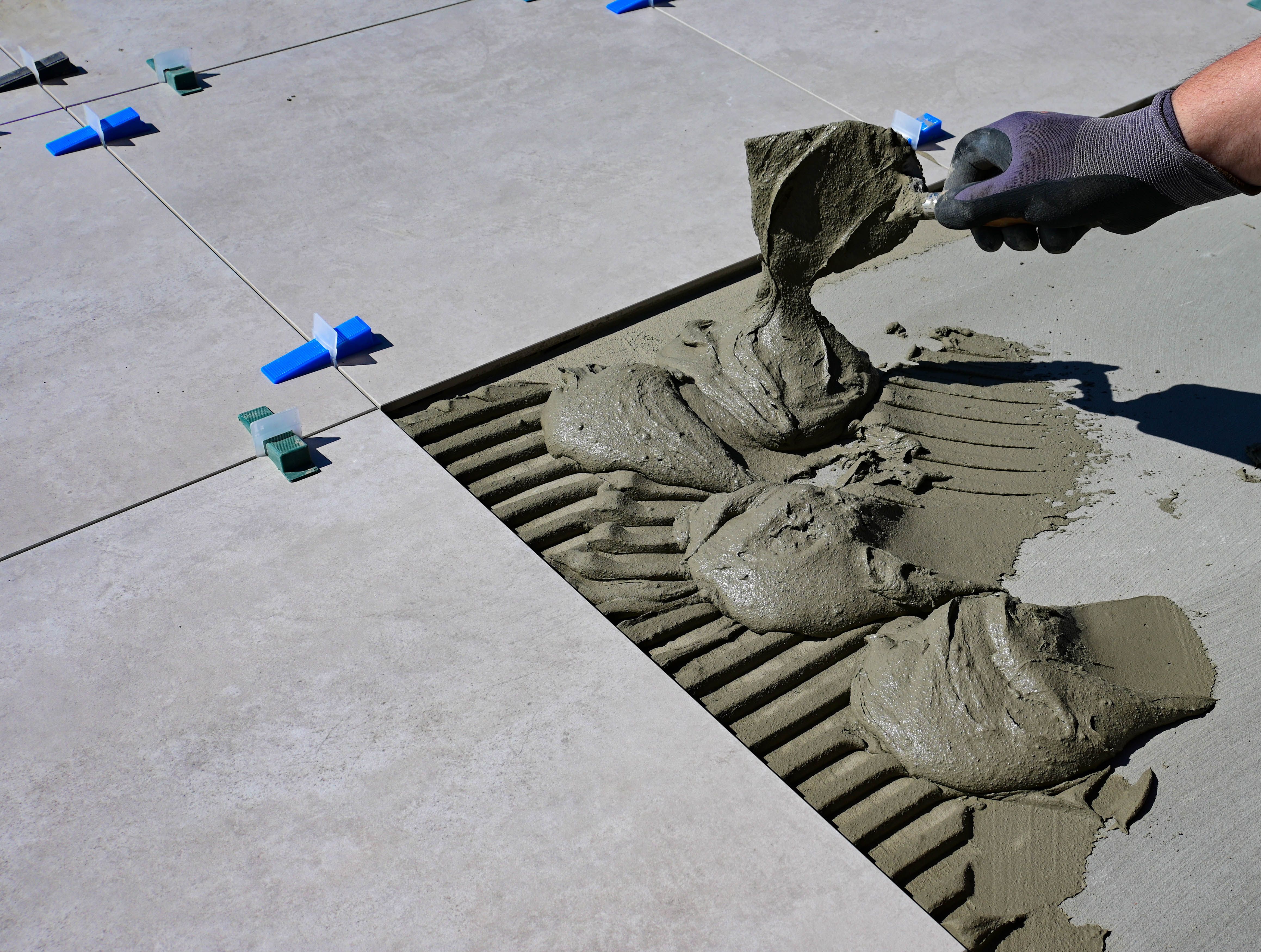 Low VOC Adhesives: Trends Transforming Modern Manufacturing