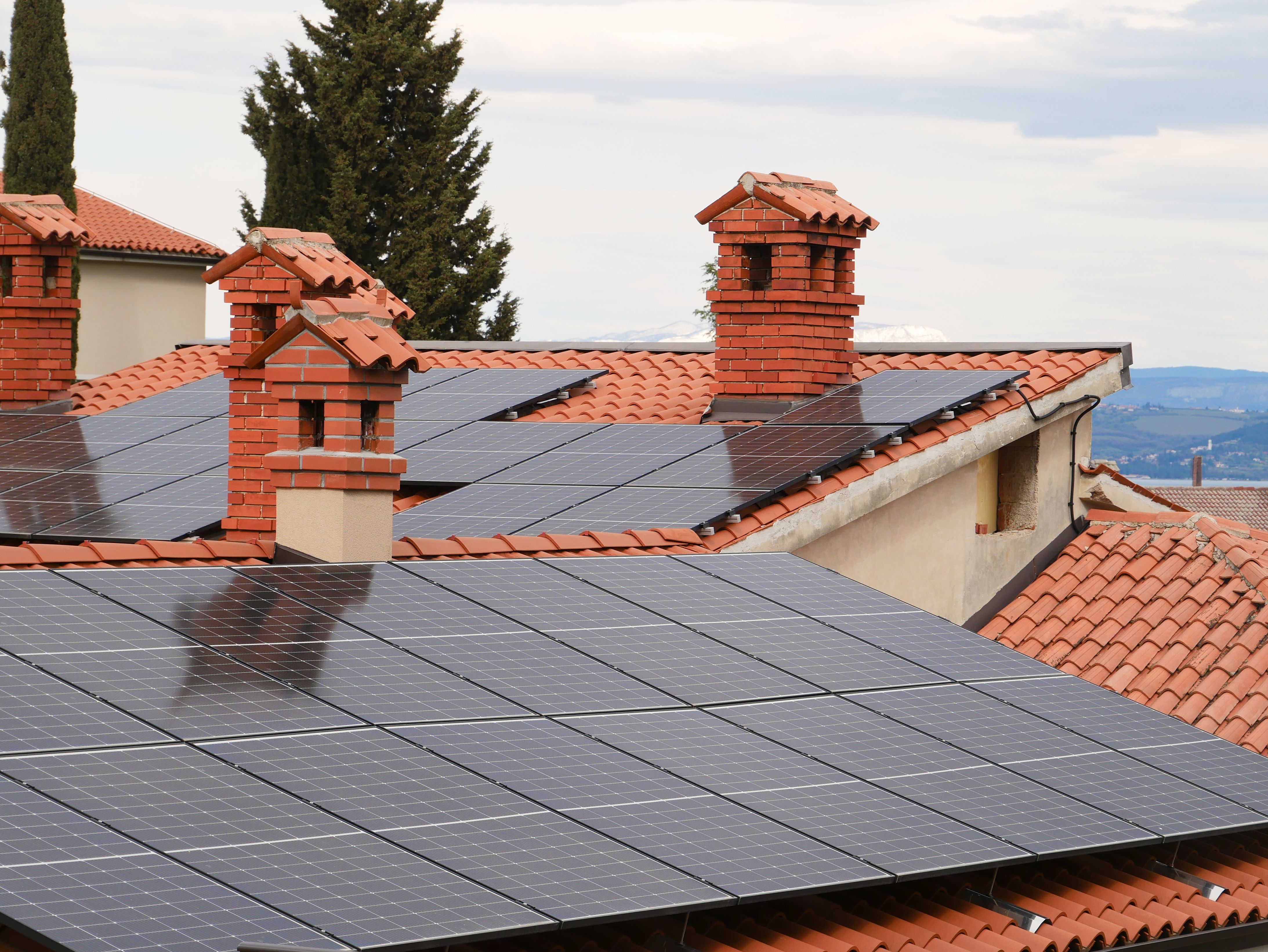 Solar Roof Tiles Market Size, Trends, Forecast, Growth to 2035